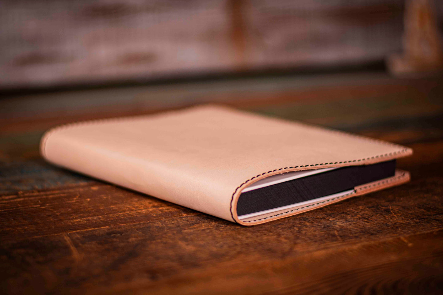 Customizable Handcrafted Leather Journal - Refillable Sketchbook with Your Unique Design