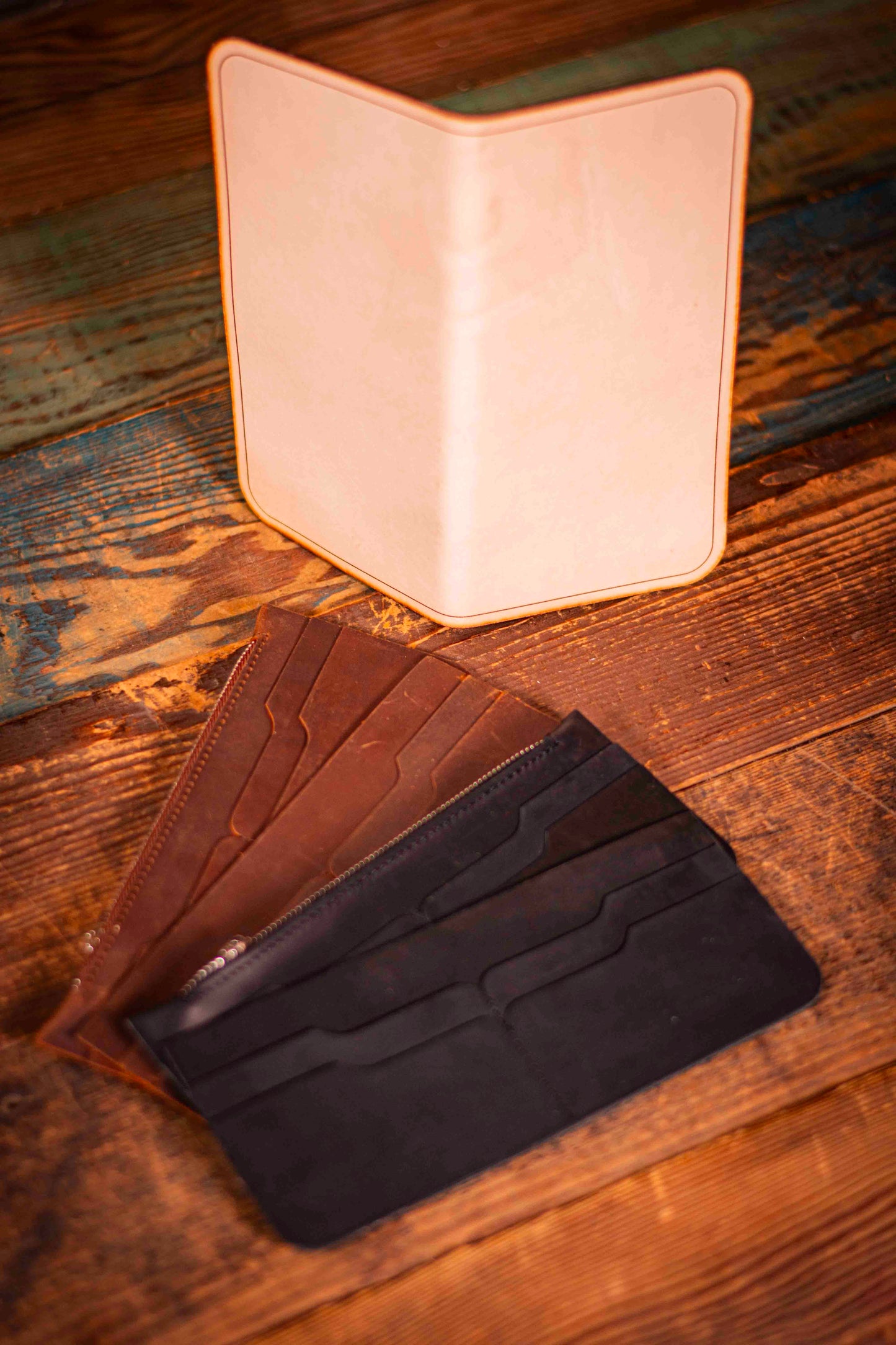 Customizable Leather Long Wallet - Handcrafted Design with Personalized Options and Gemstone Inlay